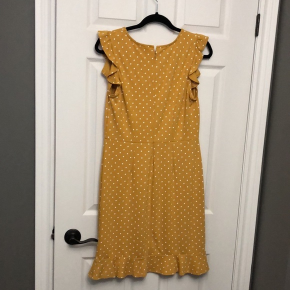 Ruffle hem dress - Picture 3 of 3